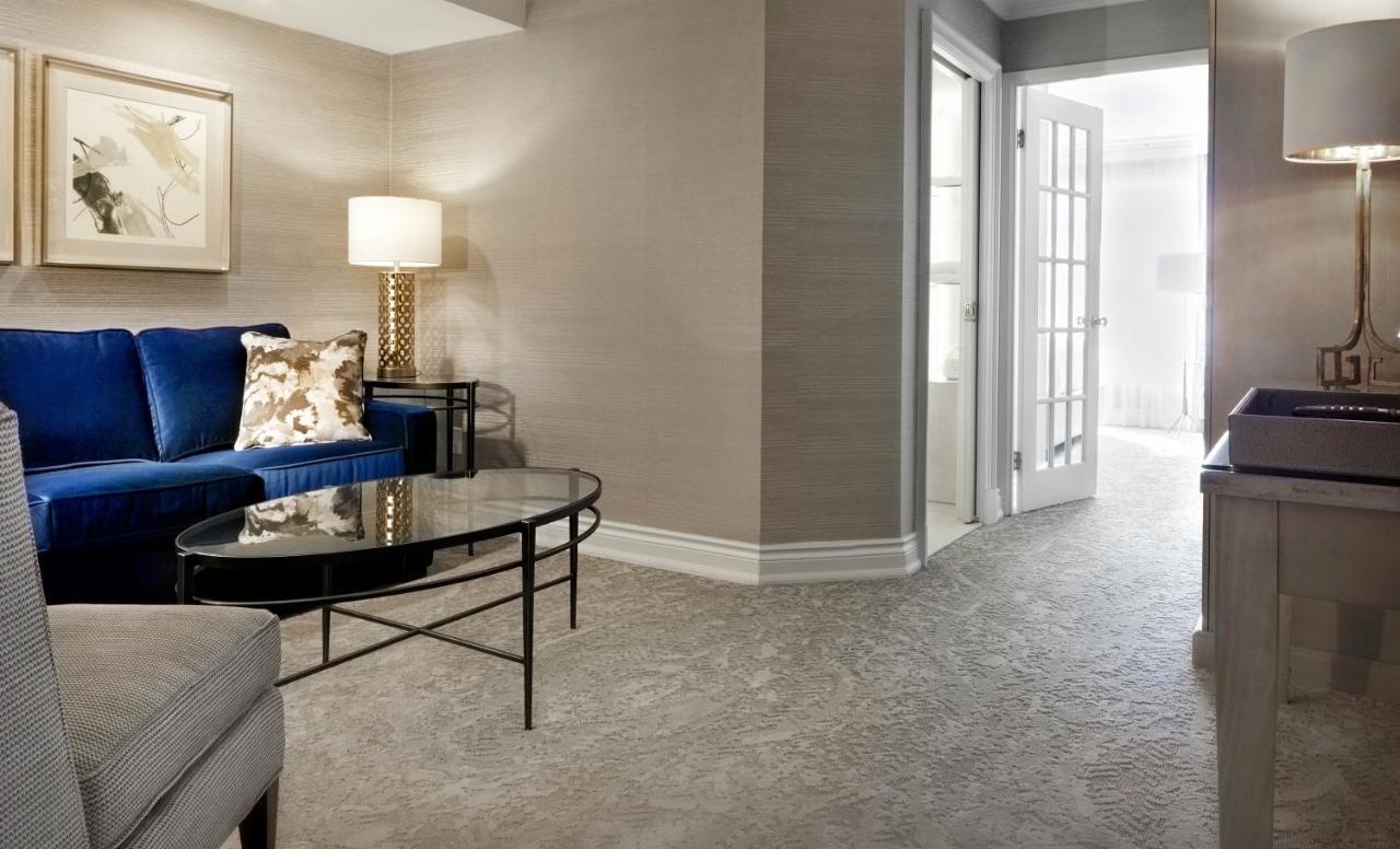 Chateau Vaudreuil エクステリア 写真 A suite at The Ritz-Carlton, Boston