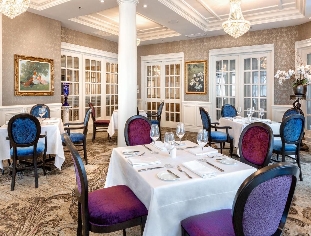 Chateau Vaudreuil エクステリア 写真 The restaurant