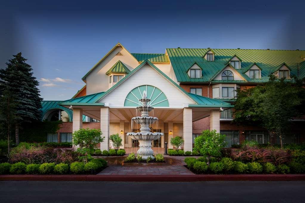 Chateau Vaudreuil エクステリア 写真 The Hotel at Sun Peaks